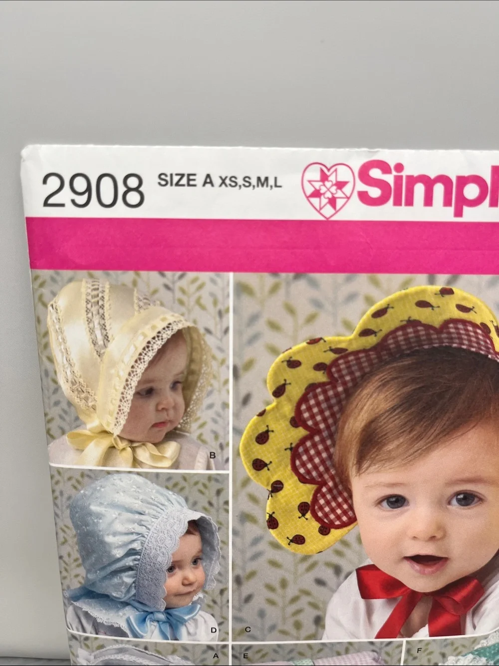 Simplicity pattern scalloped
